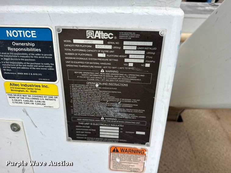 image for item FB7336 2009 International DuraStar bucket truck