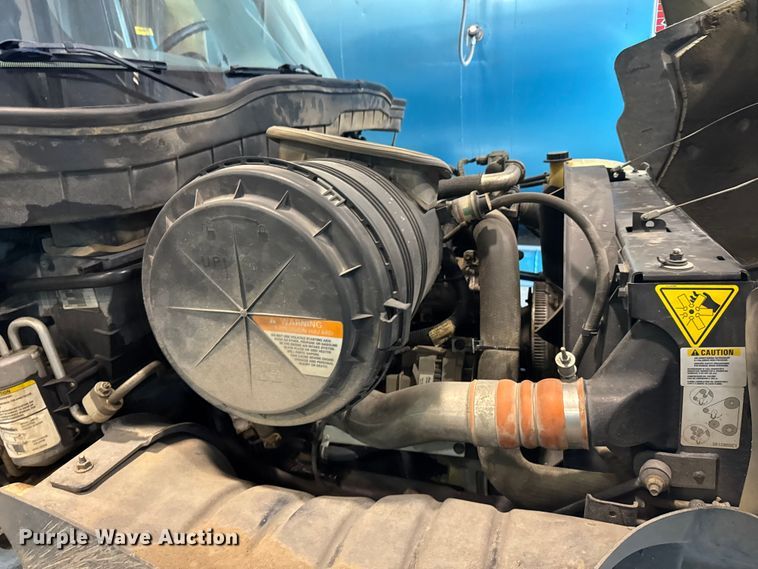 image for item FB7336 2009 International DuraStar bucket truck