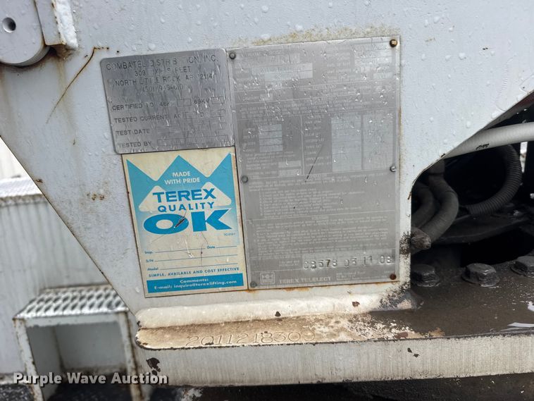 image for item FB7337 2002 Chevrolet C7500 bucket truck