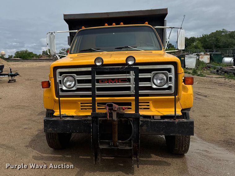 image for item FB7342 1982 GMC 7000 dump truck