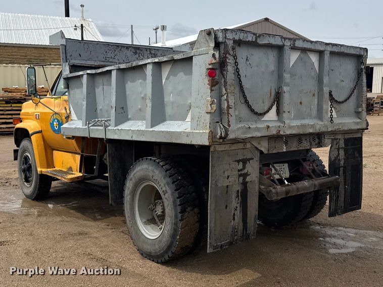 image for item FB7342 1982 GMC 7000 dump truck