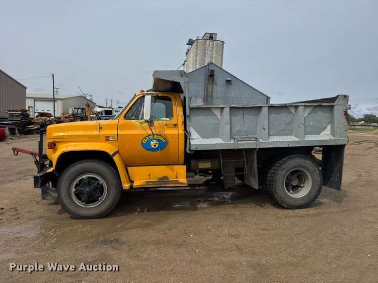 image for item FB7342 1982 GMC 7000 dump truck