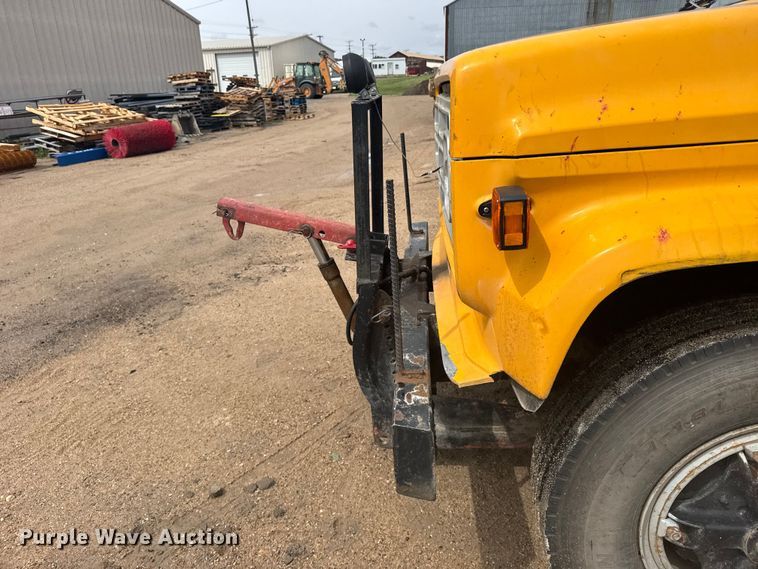 image for item FB7342 1982 GMC 7000 dump truck