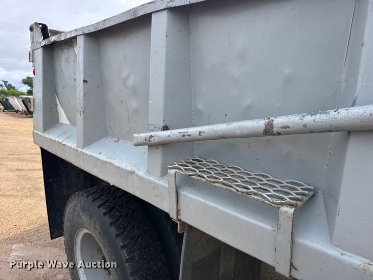image for item FB7342 1982 GMC 7000 dump truck