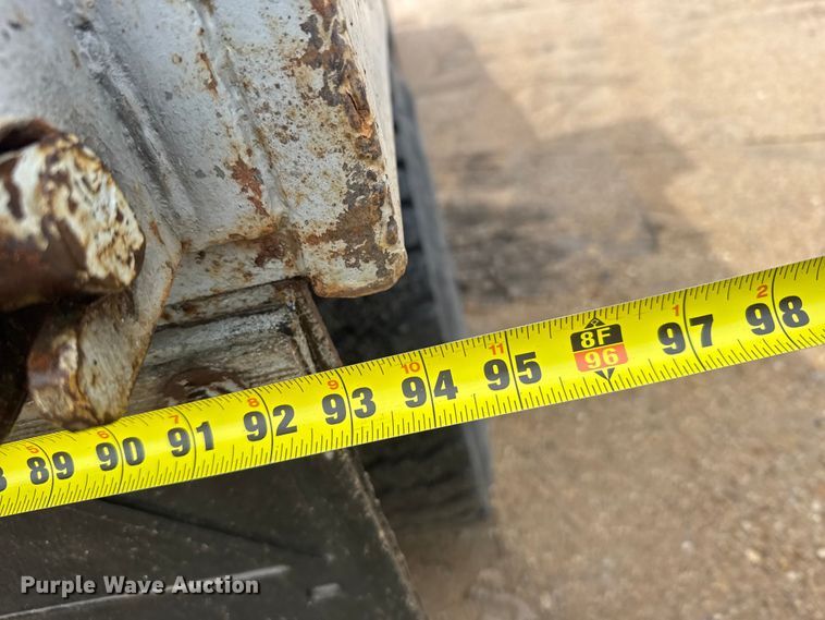 image for item FB7342 1982 GMC 7000 dump truck