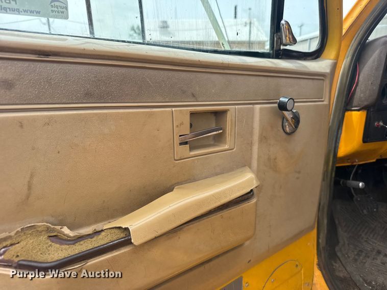 image for item FB7342 1982 GMC 7000 dump truck