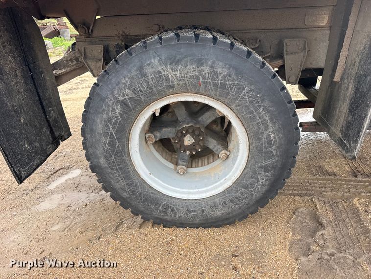 image for item FB7342 1982 GMC 7000 dump truck