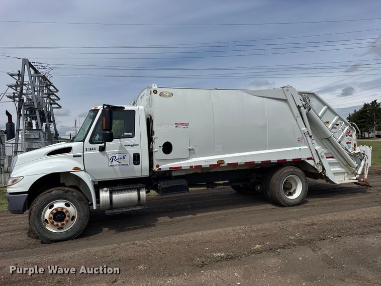 image for item FB7344 2012 International DuraStar refuse truck