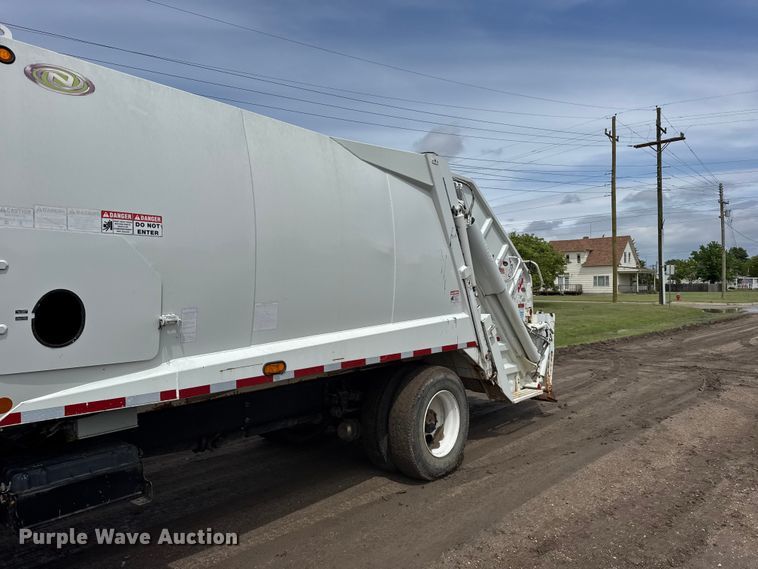 image for item FB7344 2012 International DuraStar refuse truck