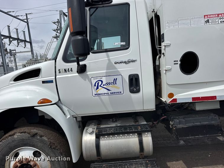 image for item FB7344 2012 International DuraStar refuse truck