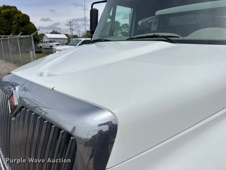 image for item FB7344 2012 International DuraStar refuse truck
