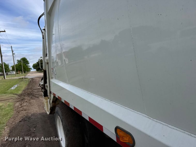 image for item FB7344 2012 International DuraStar refuse truck