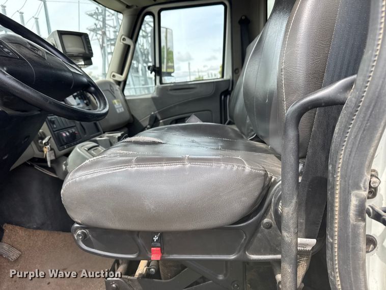 image for item FB7344 2012 International DuraStar refuse truck