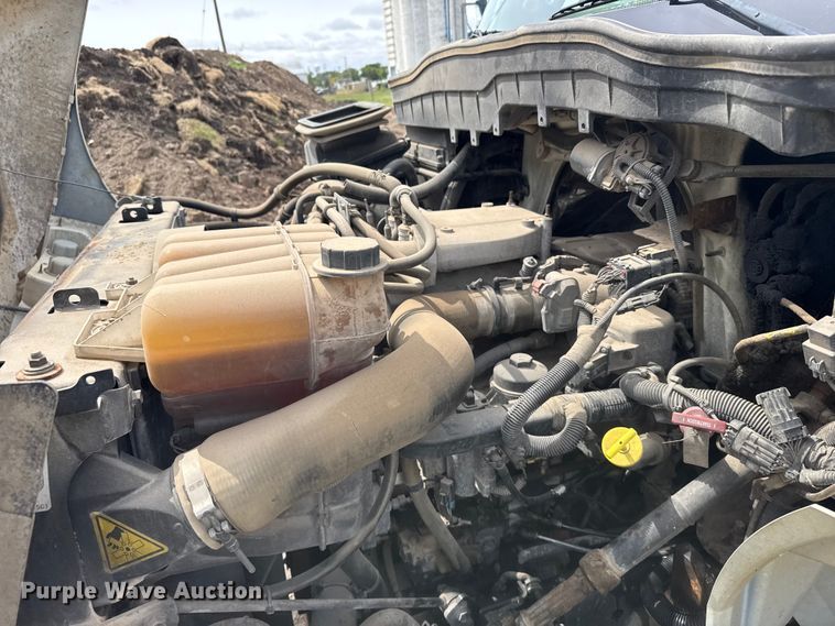 image for item FB7344 2012 International DuraStar refuse truck