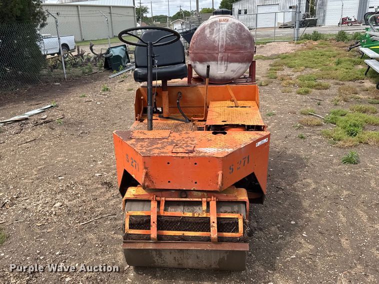 image for item FB7345 Vibrapac double drum vibratory roller