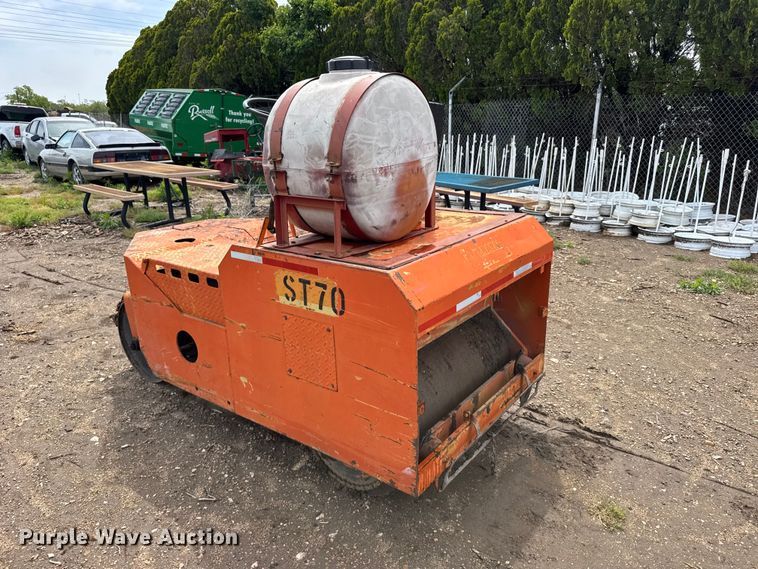 image for item FB7345 Vibrapac double drum vibratory roller
