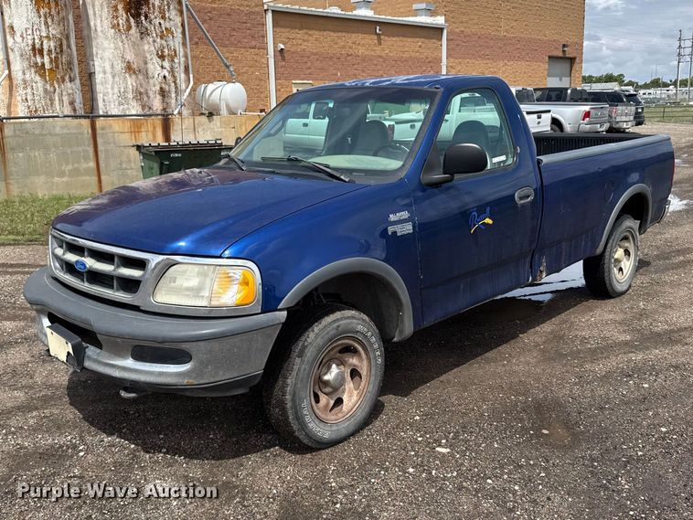 image for item FB7347 1997 Ford F150 pickup truck