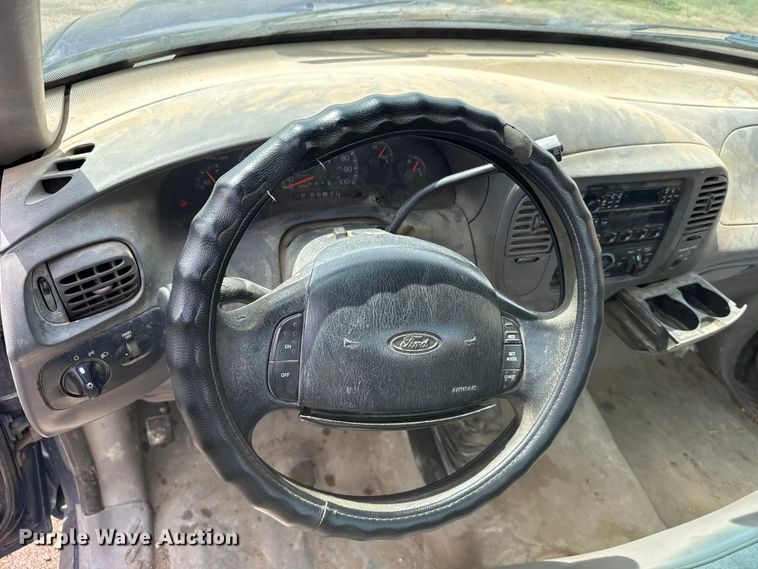 image for item FB7347 1997 Ford F150 pickup truck