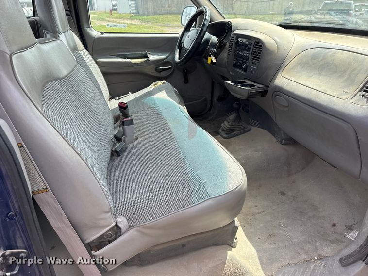 image for item FB7347 1997 Ford F150 pickup truck