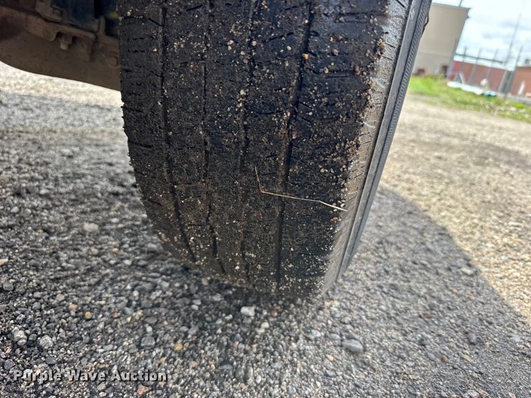 image for item FB7347 1997 Ford F150 pickup truck
