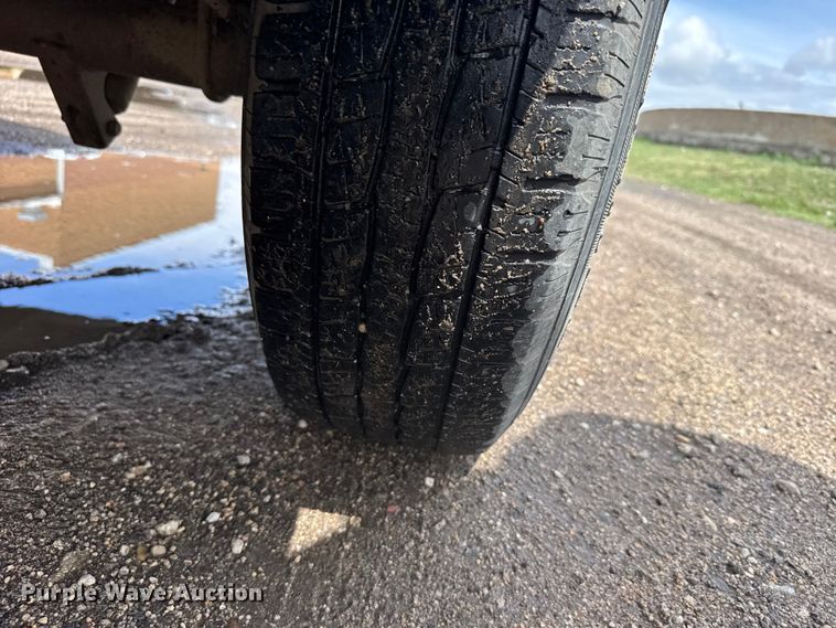 image for item FB7347 1997 Ford F150 pickup truck