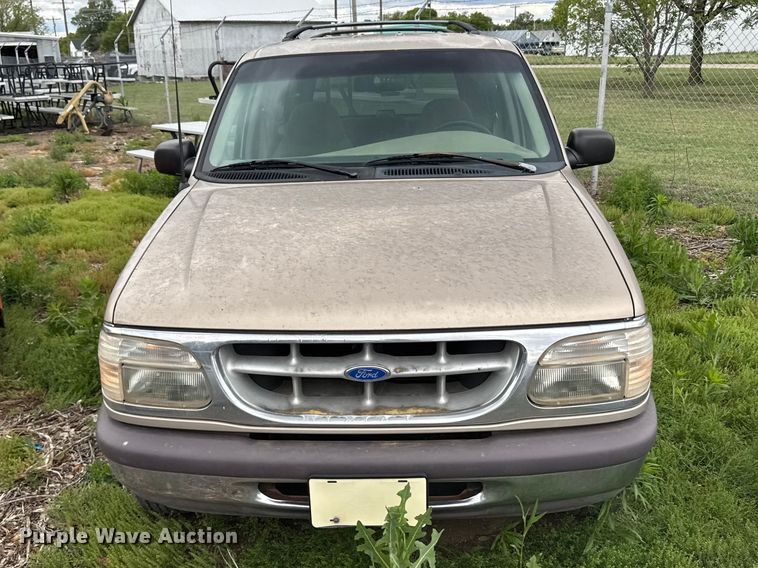 image for item FB7350 1997 Ford Explorer SUV