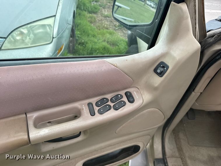 image for item FB7350 1997 Ford Explorer SUV