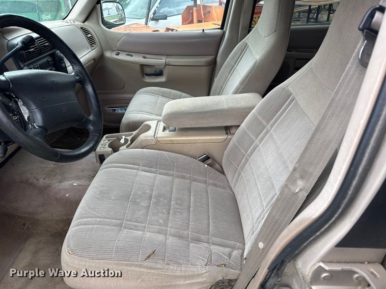 image for item FB7350 1997 Ford Explorer SUV