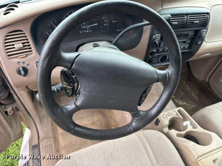 image for item FB7350 1997 Ford Explorer SUV