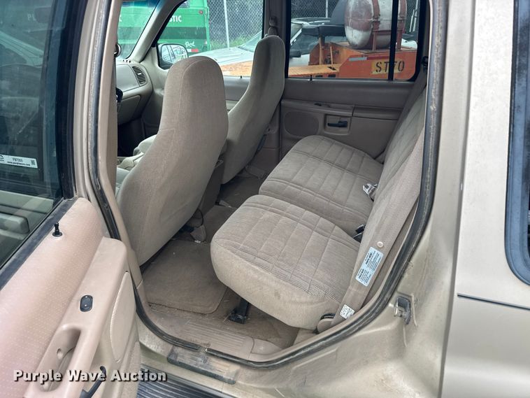 image for item FB7350 1997 Ford Explorer SUV