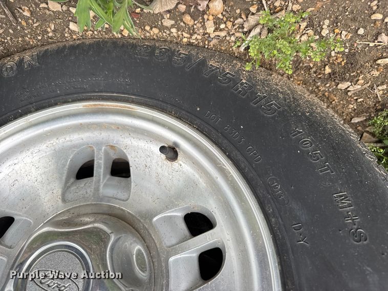 image for item FB7350 1997 Ford Explorer SUV