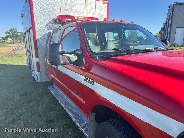 image for item FB7378 2000 Ford F550 Super Duty crew cab rescue vehicle
