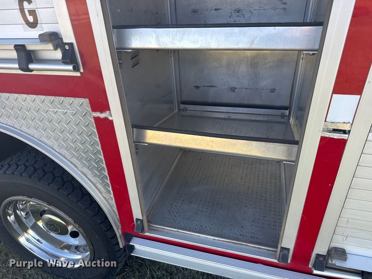 image for item FB7378 2000 Ford F550 Super Duty crew cab rescue vehicle