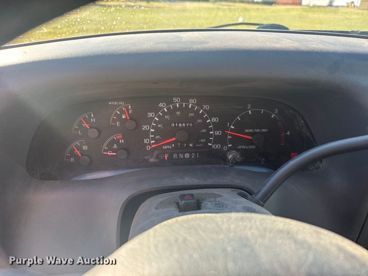 image for item FB7378 2000 Ford F550 Super Duty crew cab rescue vehicle