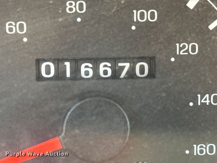 image for item FB7378 2000 Ford F550 Super Duty crew cab rescue vehicle