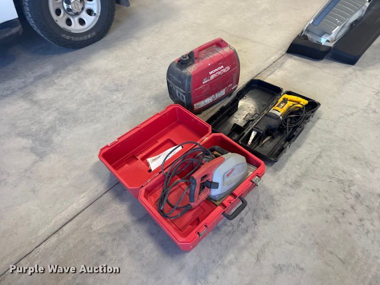 image for item FB7379 Tools