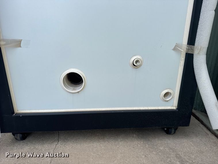image for item FB7405 (2) Abos mobile restrooms 