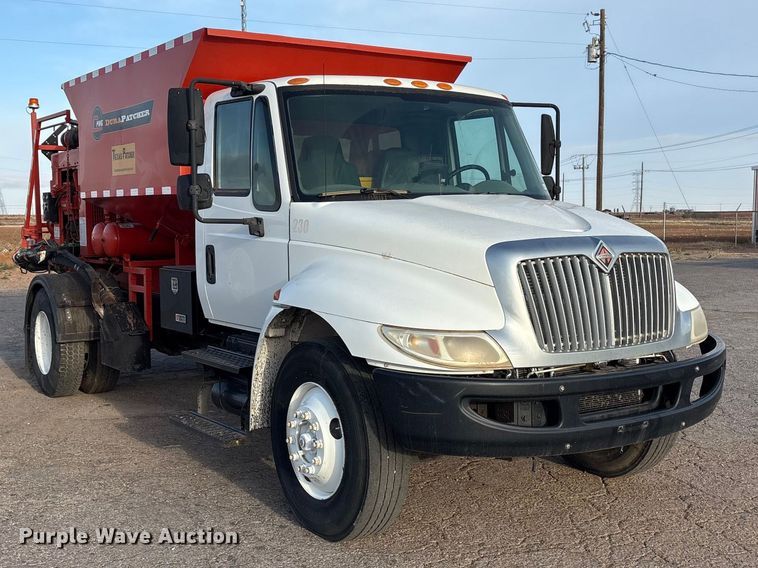image for item FC2218 2012 International MA025 pothole patcher truck