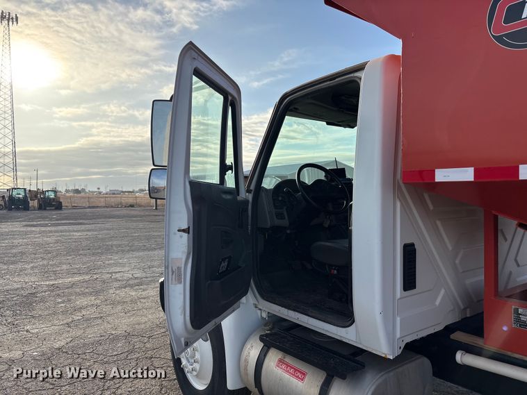 image for item FC2218 2012 International MA025 pothole patcher truck