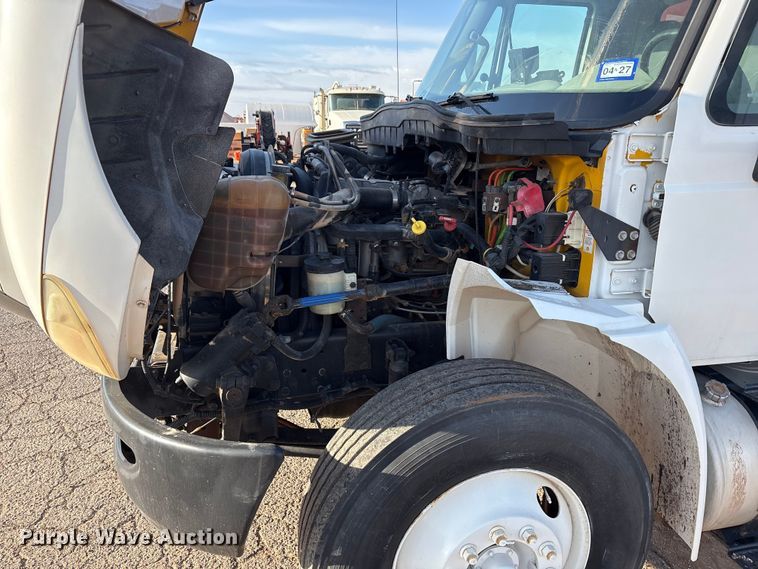 image for item FC2218 2012 International MA025 pothole patcher truck