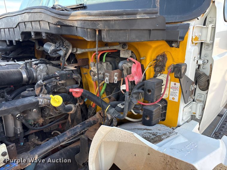 image for item FC2218 2012 International MA025 pothole patcher truck
