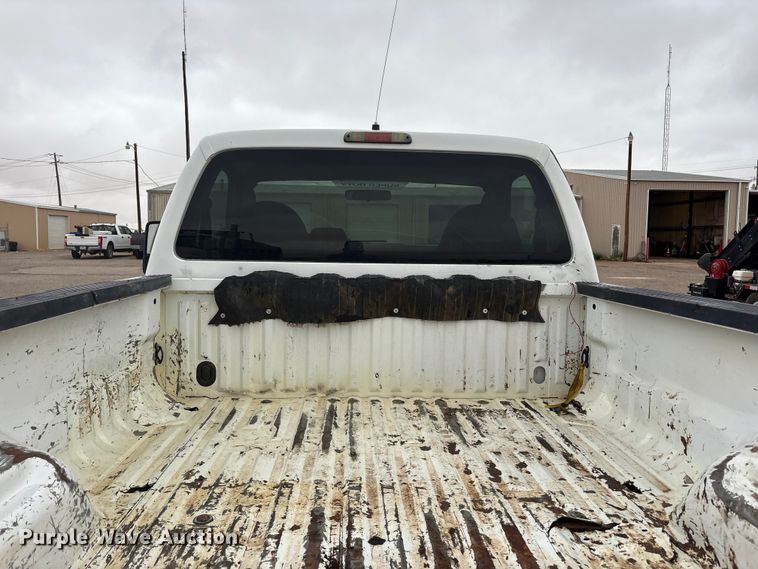 image for item FC2219 2010 Ford F250 Super Duty pickup truck