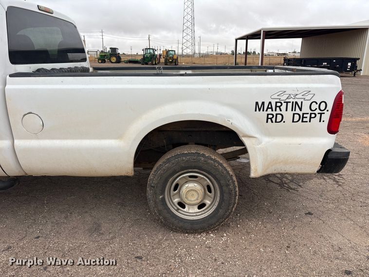 image for item FC2219 2010 Ford F250 Super Duty pickup truck