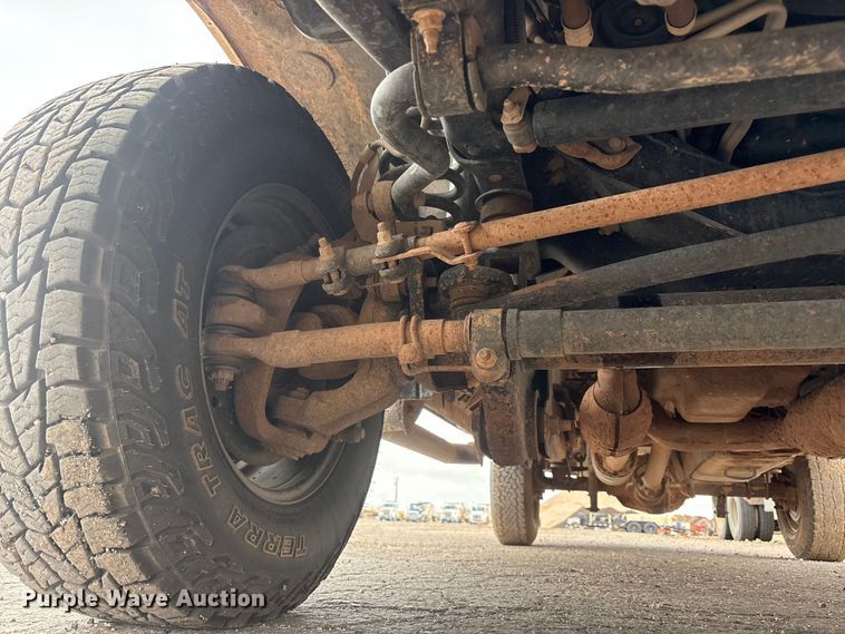 image for item FC2219 2010 Ford F250 Super Duty pickup truck