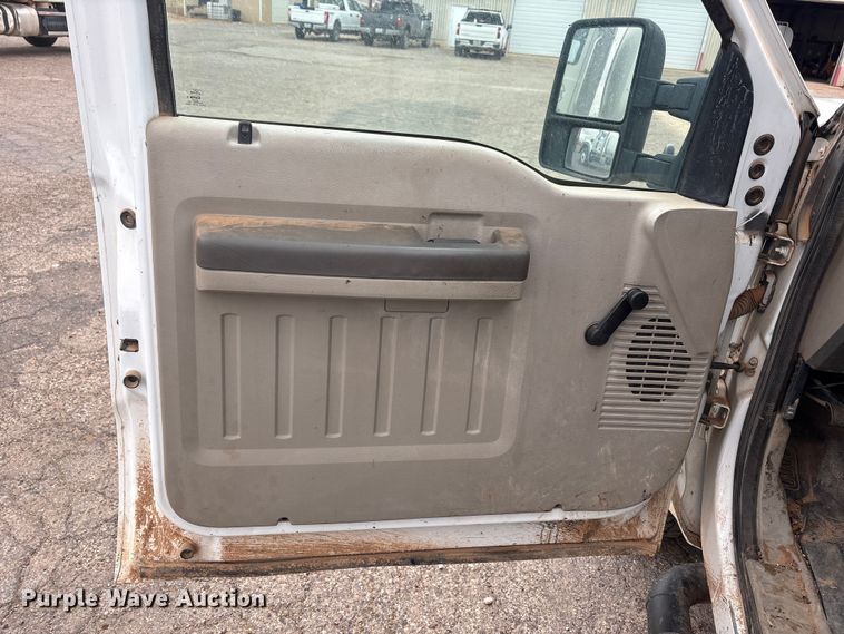 image for item FC2219 2010 Ford F250 Super Duty pickup truck