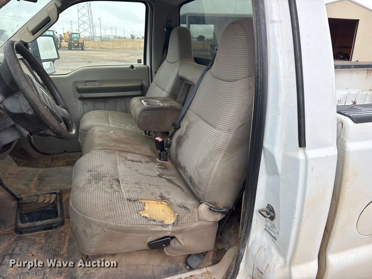 image for item FC2219 2010 Ford F250 Super Duty pickup truck