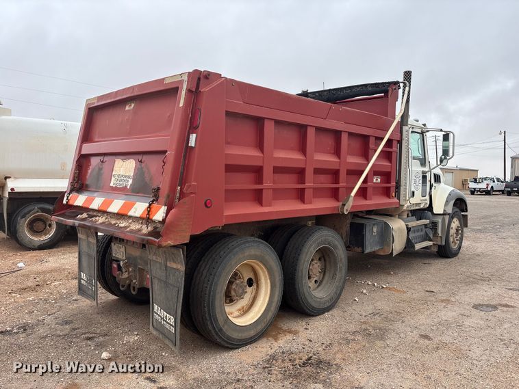 image for item FC2220 2012 Mack GU dump truck