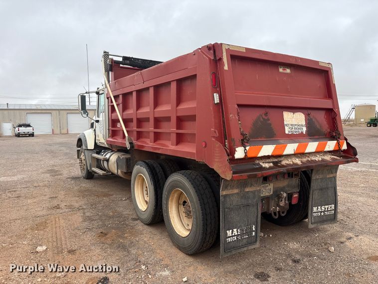 image for item FC2220 2012 Mack GU dump truck