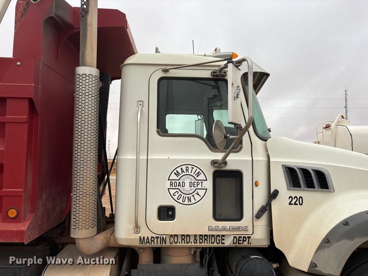 image for item FC2220 2012 Mack GU dump truck