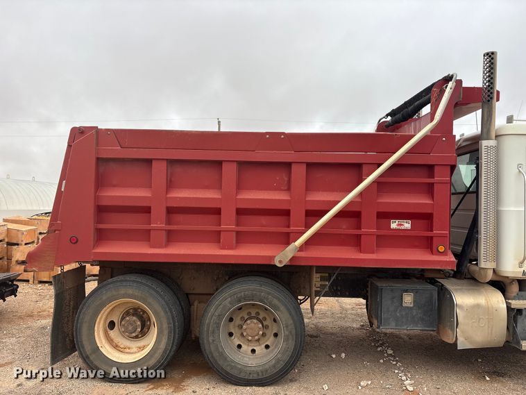 image for item FC2220 2012 Mack GU dump truck
